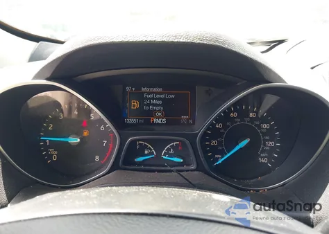 2018 Ford Escape Titanium z USA, uszkodzony, nr VIN 1FMCU0J97JUA48843